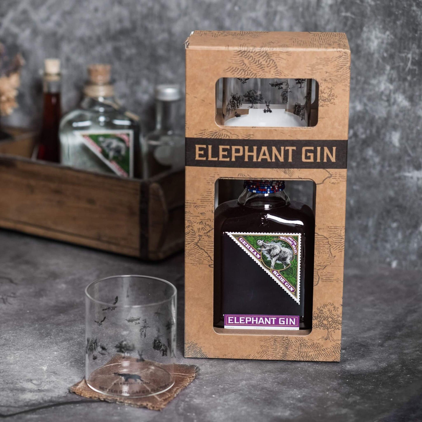 Elephant Sloe Gin in Geschenkbox mit Tumbler Glas